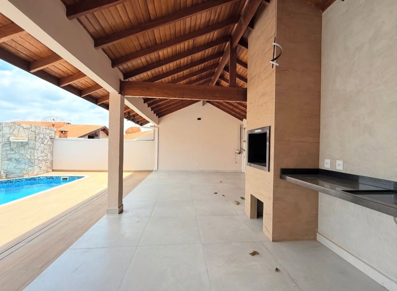 Casa com 3 dormitórios à venda, 234m² por R$ 1.380.000 – Condomínio Portal dos Pássaros – Boituva/SP