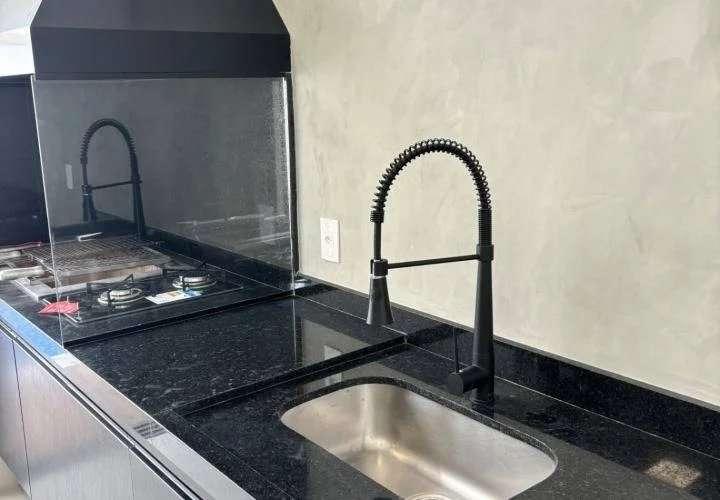 Linda Casa em condoCasa com 3 suítes à venda, 186m² por R$ 1.900.000 – Condomínio Chácara Ondina – Sorocaba/SPmínio no on em Sorocaba Usado