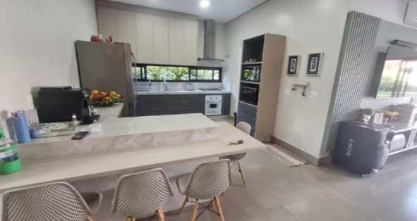 Casa térrea de alto padrão com 3 suítes à venda, 300m² por R$ 2.700.000 – Fazenda Jequitibá – Sorocaba/SP