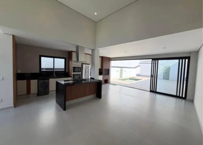 Casa Térrea à Venda no Condomínio Bosques do Junqueira – Alto Padrão, 3 Quartos, Piscina e 230m²