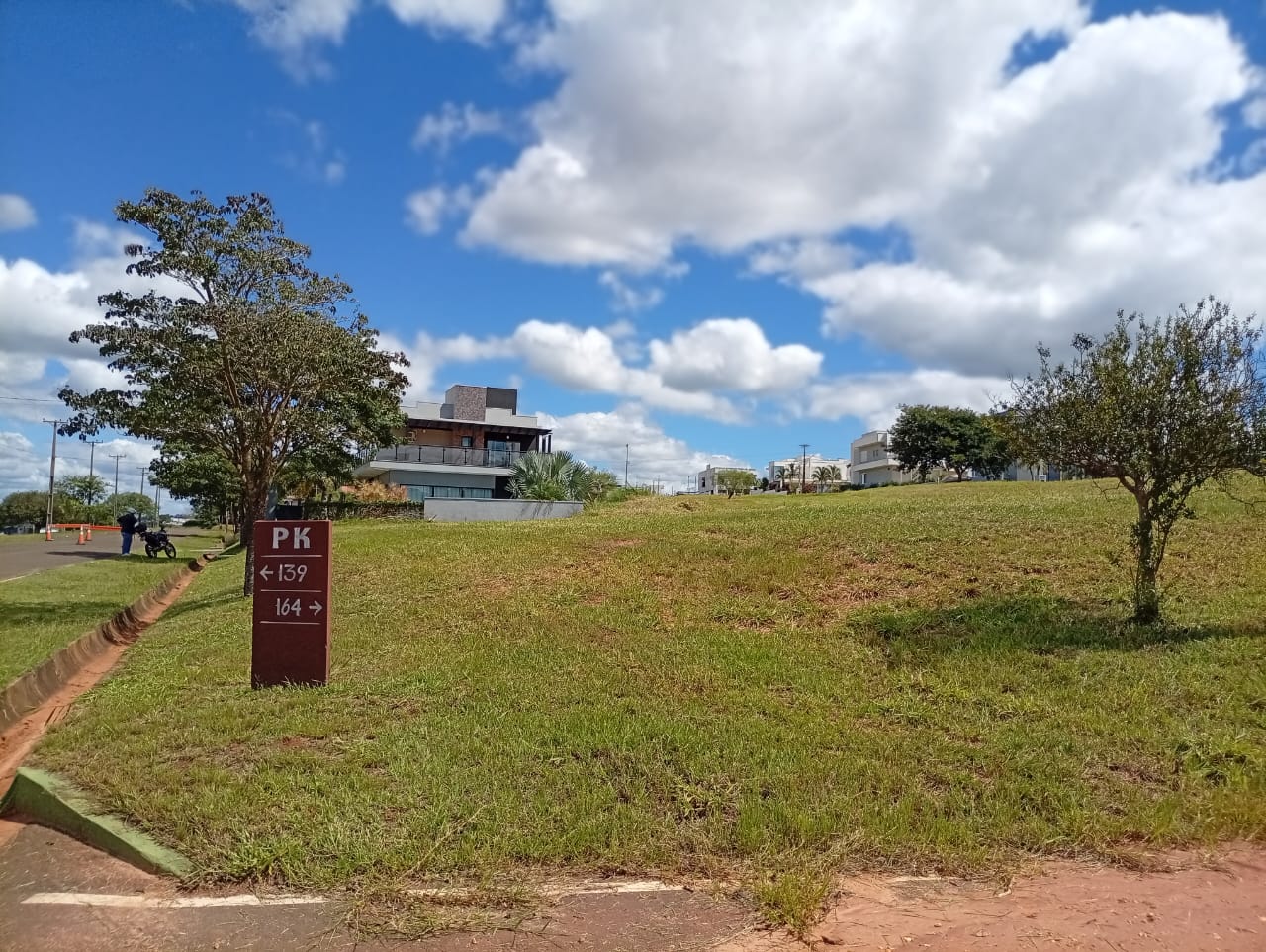 Terrenos à Venda na Riviera de Santa Cristina XIII – Setor Marina 