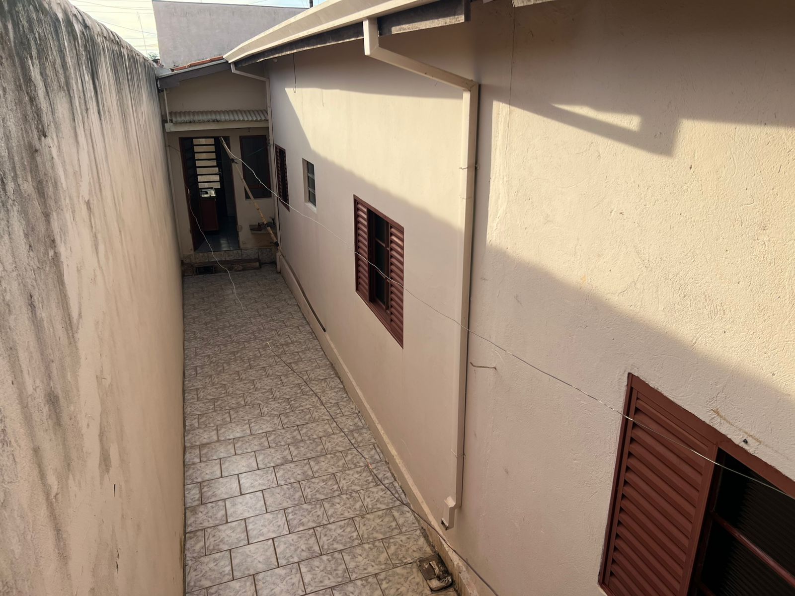 Casa à Venda no Parque Santa Maria – 3 Quartos, Suíte e Aceita Financiamento