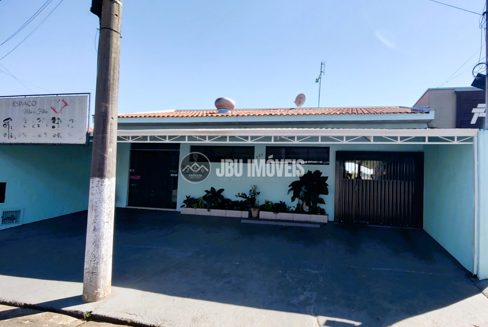 Casa com 3 dormitórios e salão comercial à venda por R$ 500.000 - Bairro São José - Cerquilho/SP