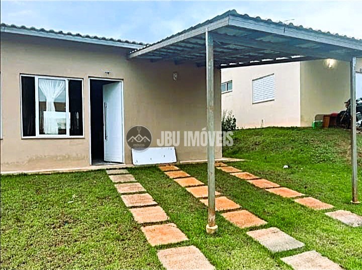 Casa com 2 dormitórios à venda, 64m² por R$ 330.000 - Condomínio Village Golden - Boituva/SP
