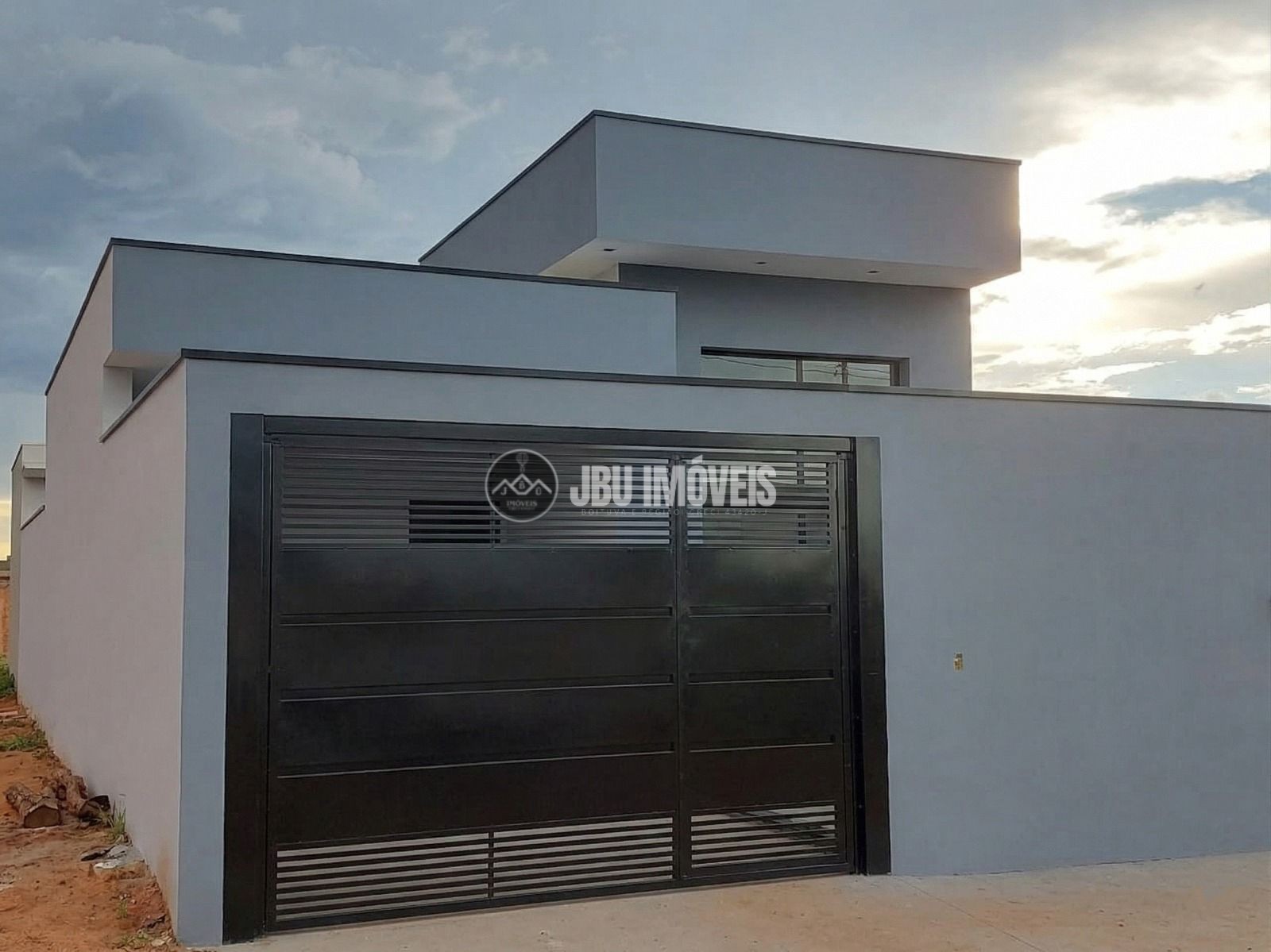 Casa com 2 dormitórios à venda, 88m² por R$ 424.000 - Campestre - Boituva/SP