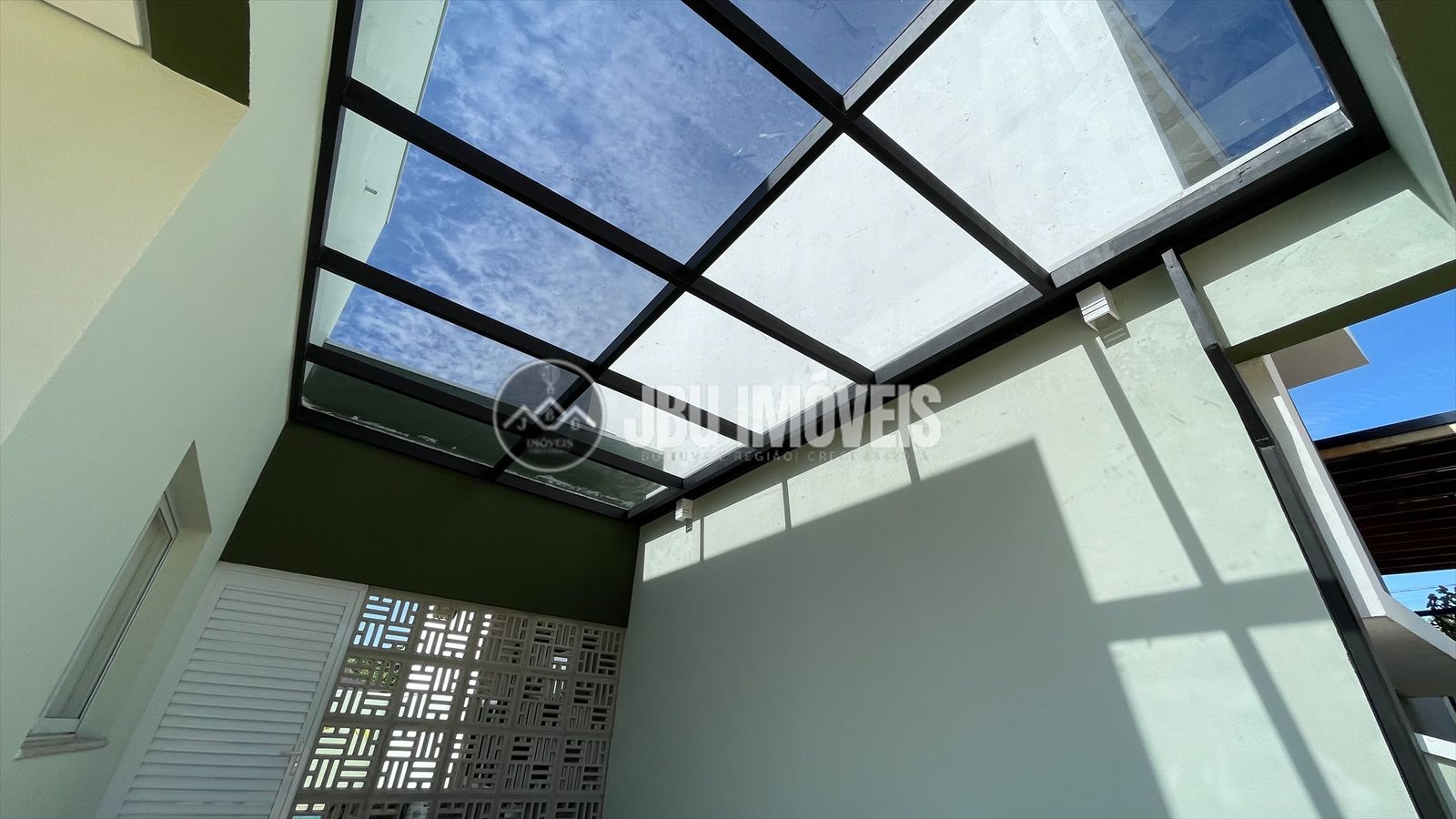 Casa com 2 dormitórios à venda, 121m² por R$ 880.000 – Condomínio Tropicalia Garden – Boituva/SP