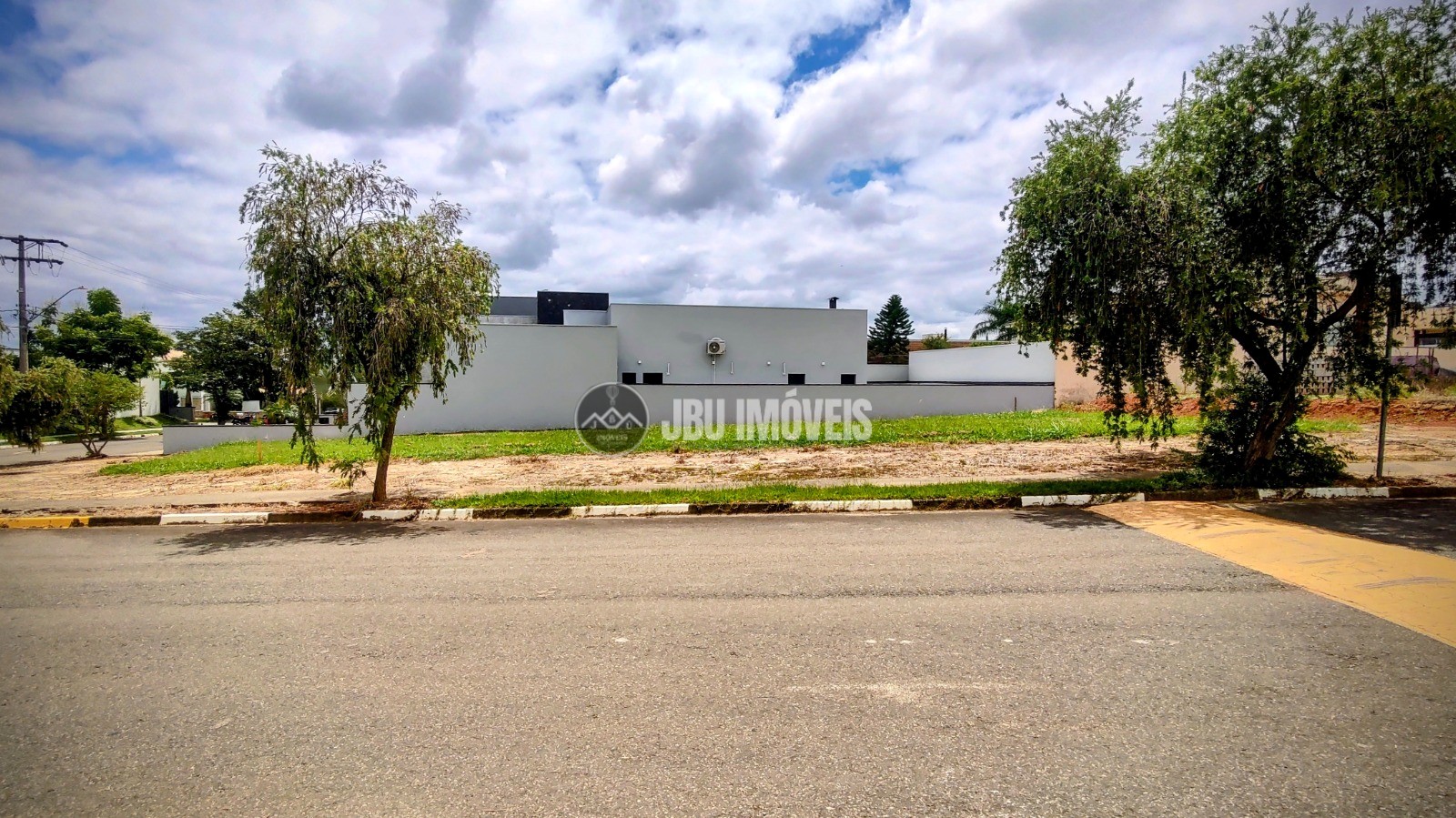 Terreno de esquina à venda, 553m² por R$ 620.000 - Condomínio Portal das Estrelas - Boituva/SP