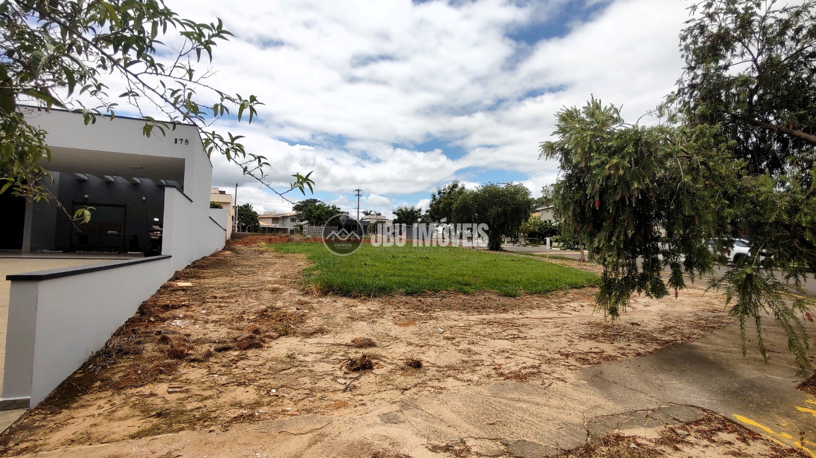Terreno de esquina à venda, 553m² por R$ 620.000 - Condomínio Portal das Estrelas - Boituva/SP