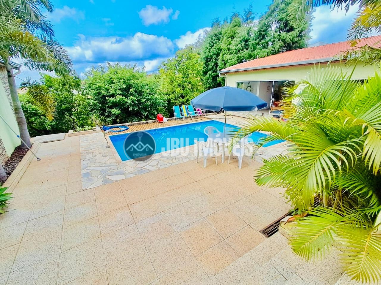 Chácara com 3 suítes à venda, 230m² por R$ 890.000 – Condomínio Nova Rheata – Boituva/SP
