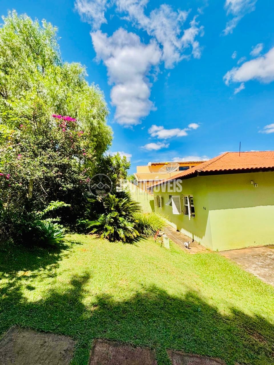 Chácara com 3 suítes à venda, 230m² por R$ 890.000 – Condomínio Nova Rheata – Boituva/SP