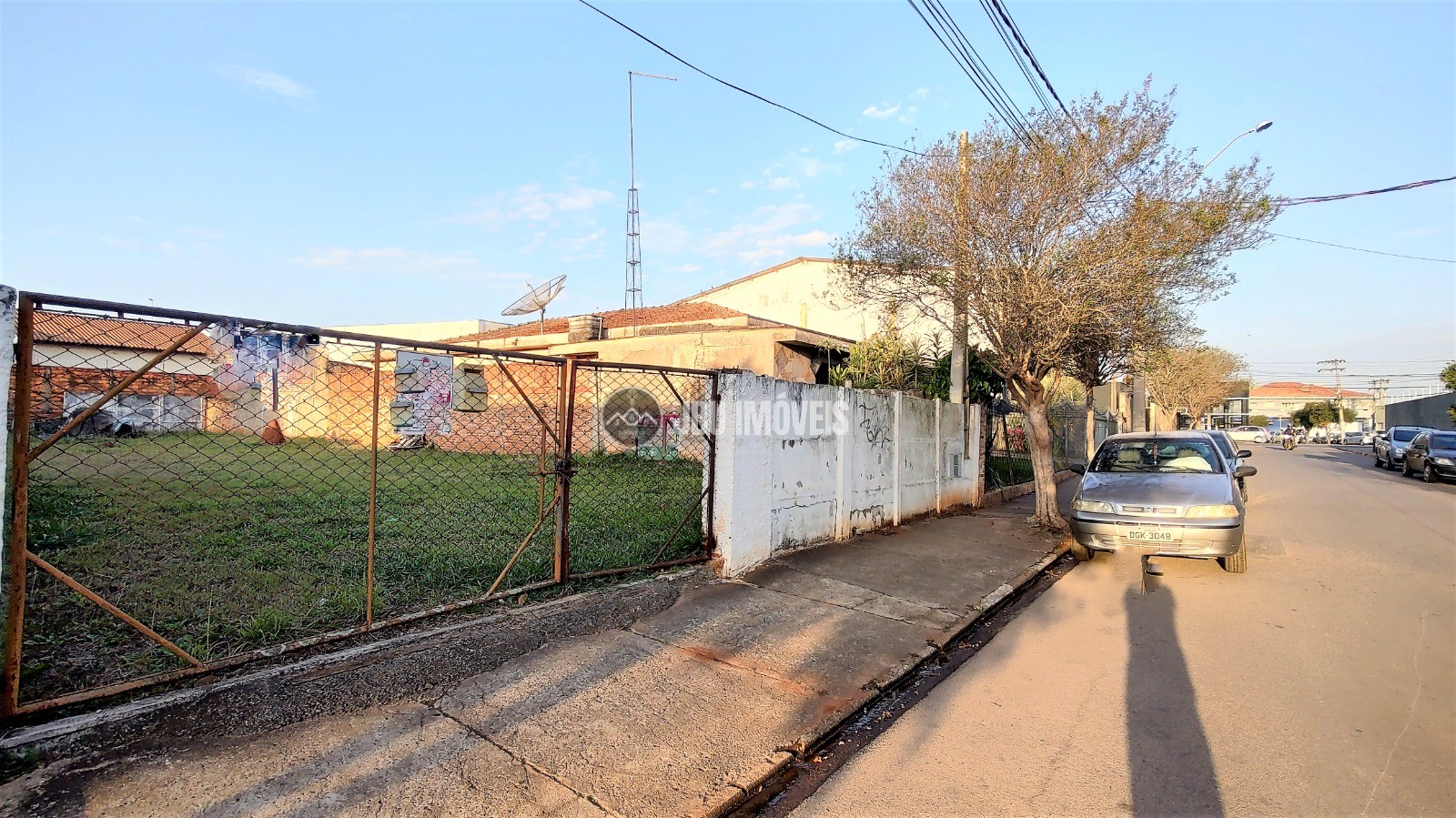 Terreno à venda, 420m² por R$ 420.000 - Chácara Labronici - Boituva/SP