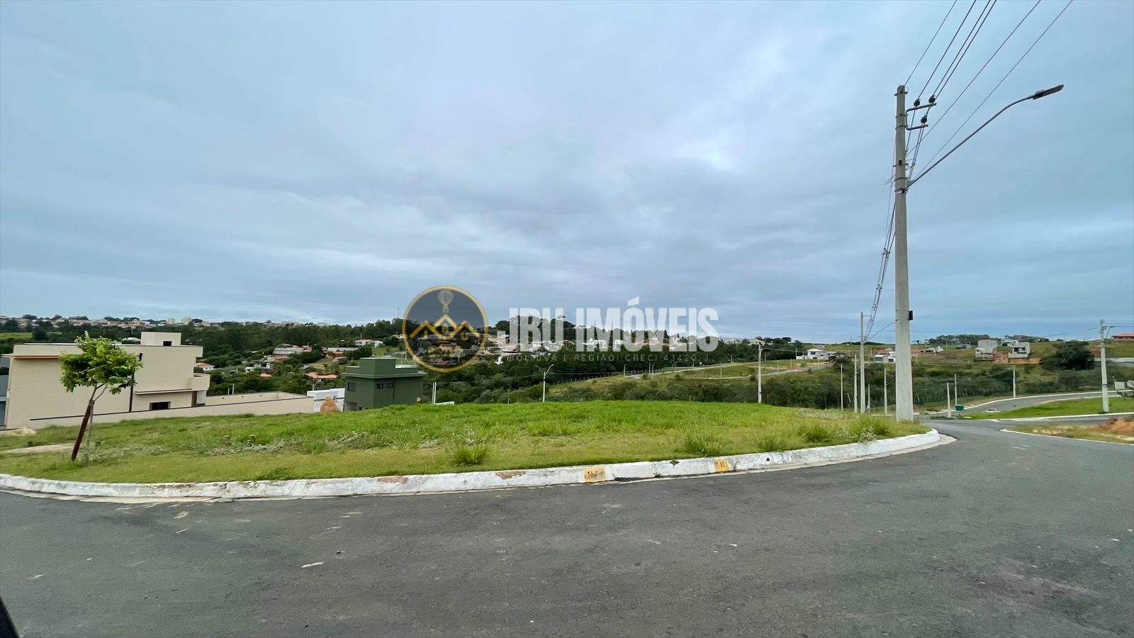 Terreno de esquina à venda, 232,62m² por R$ 235.000 - Condomínio Reserva dos Ipês - Boituva/SP