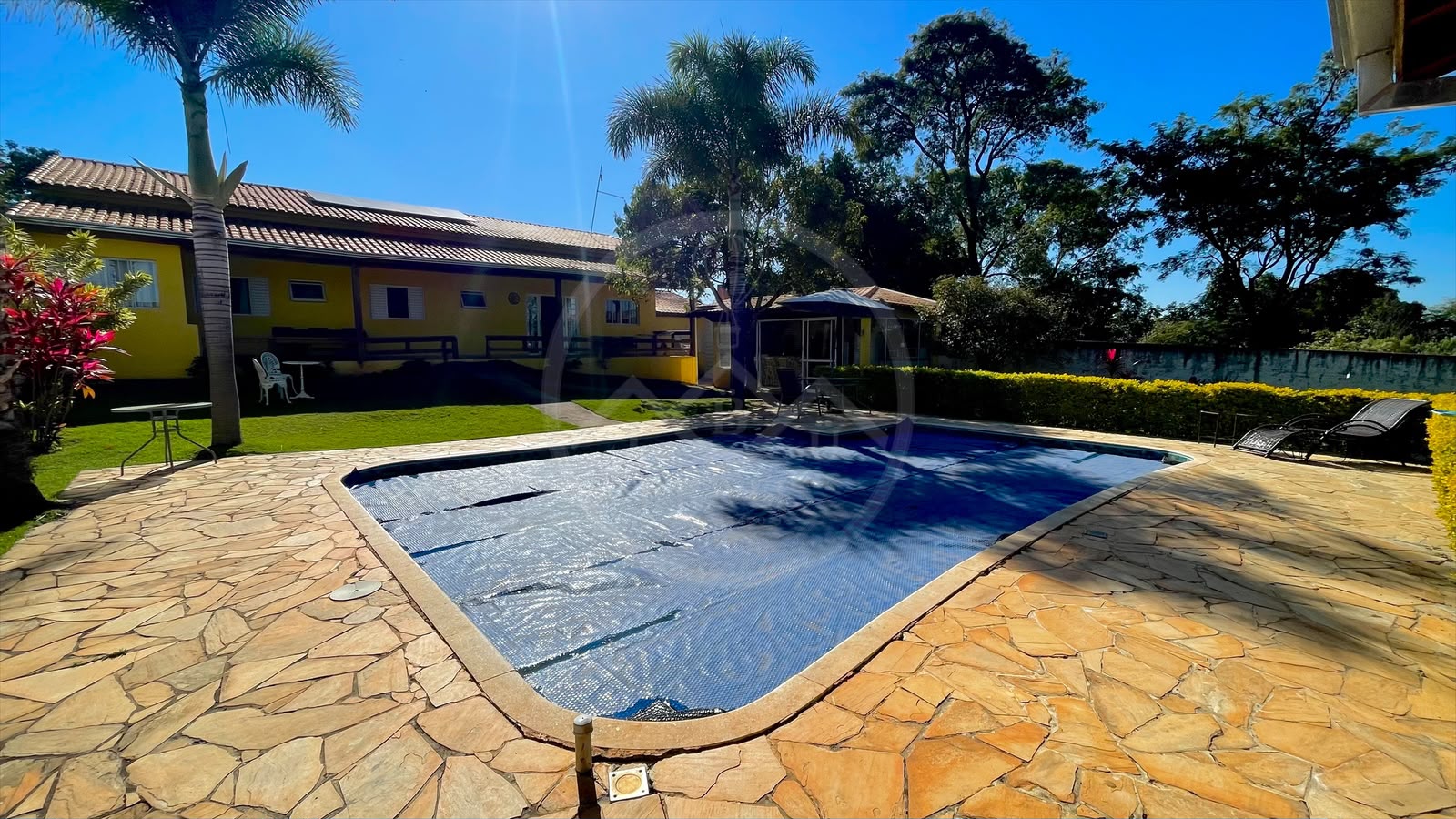 Chácara com 3 dormitórios à venda por R$ 695.000 - Recanto Boituva - Boituva/SP
