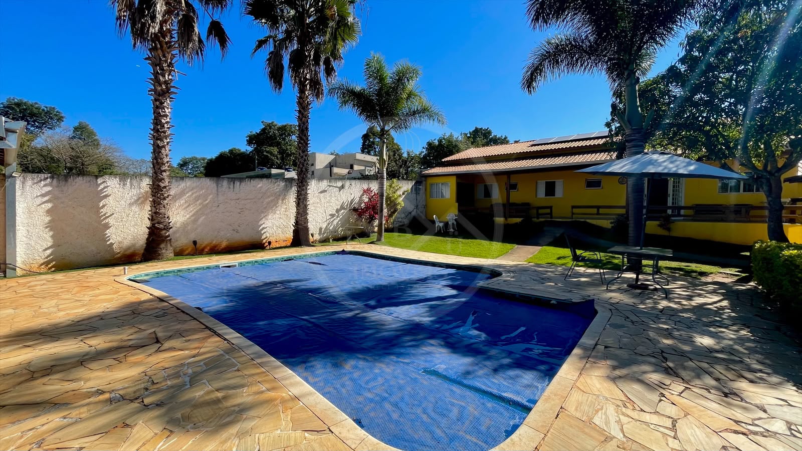 Chácara com 3 dormitórios à venda por R$ 695.000 - Recanto Boituva - Boituva/SP