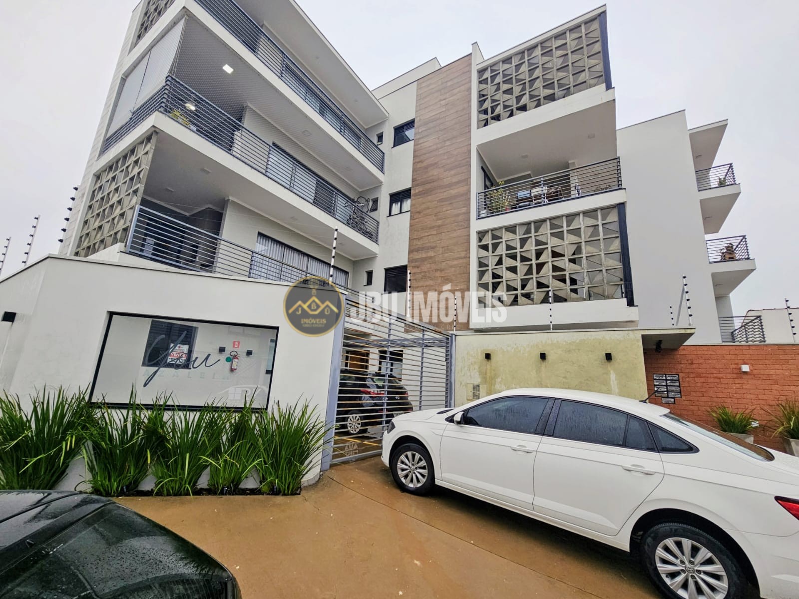 Apartamento térreo mobiliado com 2 suítes e área gourmet à venda por R$ 570.000,00 - Portal Ville Azaleia - Boituva/SP