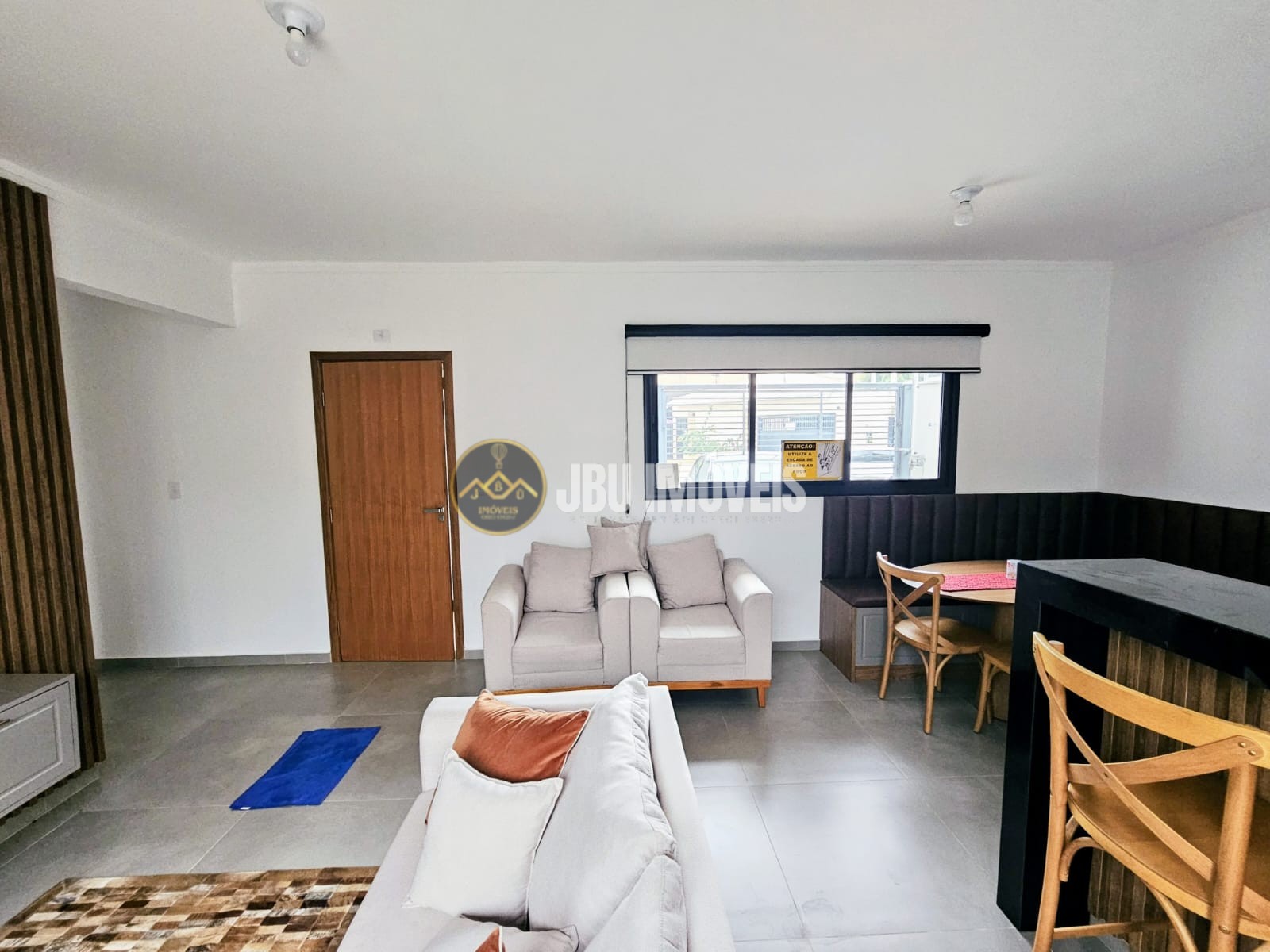 Apartamento térreo mobiliado com 2 suítes e área gourmet à venda por R$ 570.000,00 - Portal Ville Azaleia - Boituva/SP