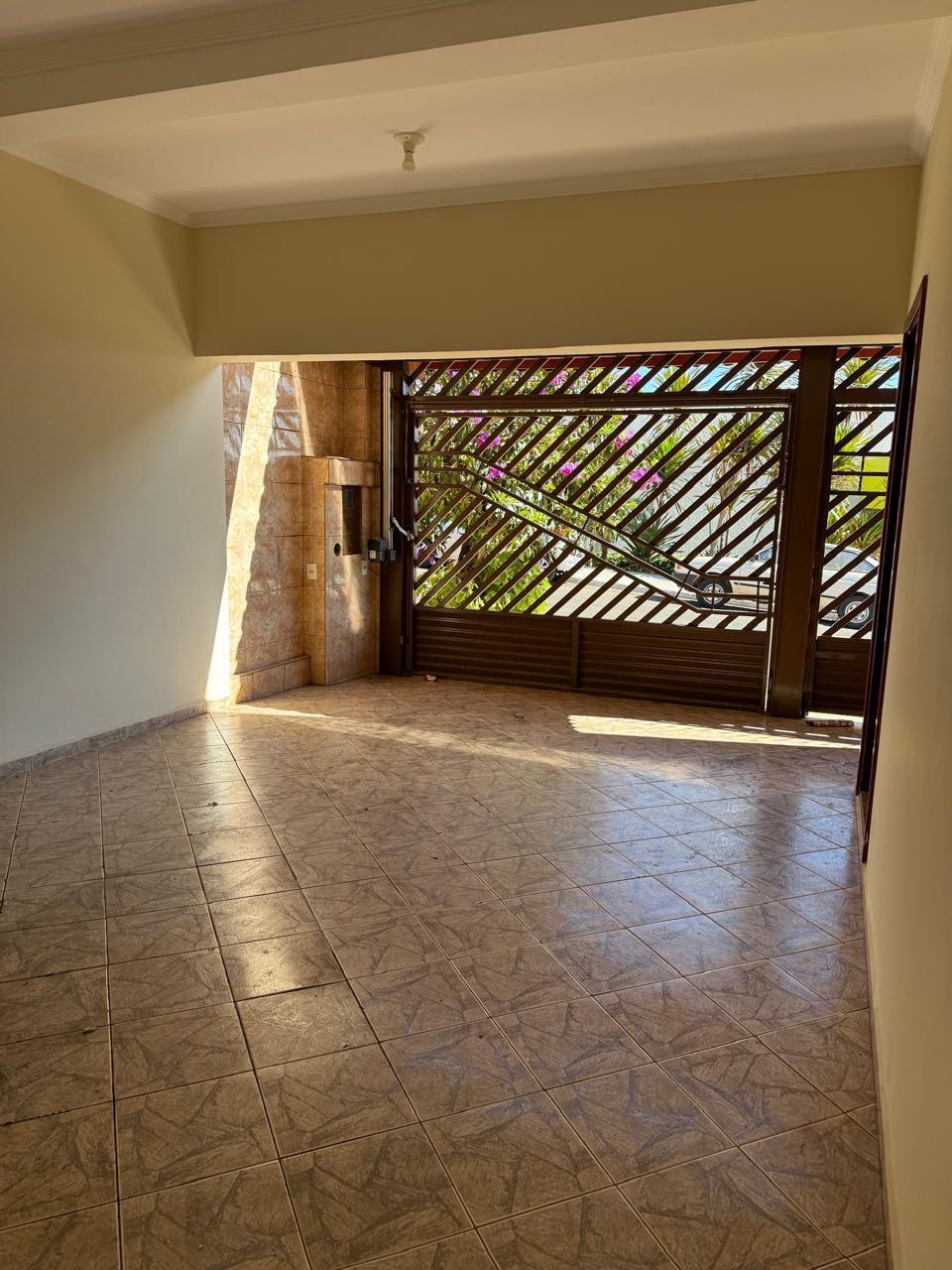 Sobrado com Ponto Comercial à Venda – 280 m² – Excelente Localização – R$ 615.000,00