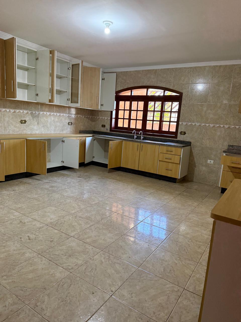 Sobrado com Ponto Comercial à Venda – 280 m² – Excelente Localização – R$ 615.000,00