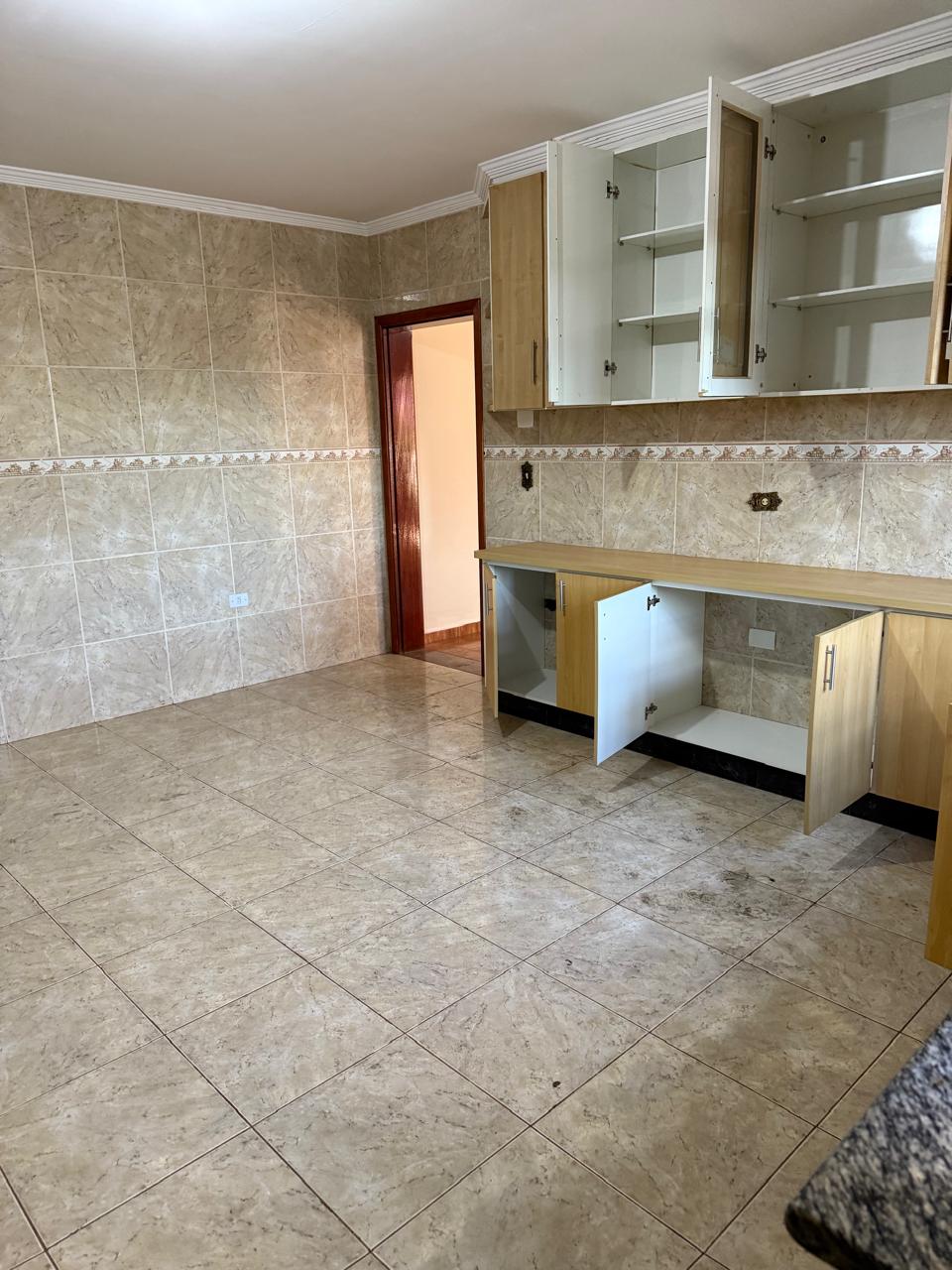 Sobrado com Ponto Comercial à Venda – 280 m² – Excelente Localização – R$ 615.000,00