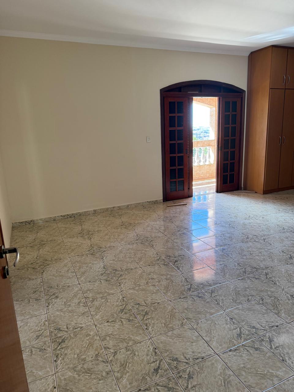 Sobrado com Ponto Comercial à Venda – 280 m² – Excelente Localização – R$ 615.000,00