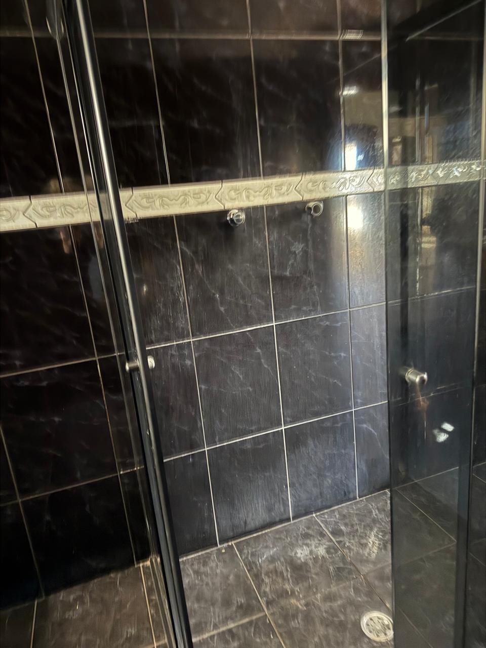 Sobrado com Ponto Comercial à Venda – 280 m² – Excelente Localização – R$ 615.000,00