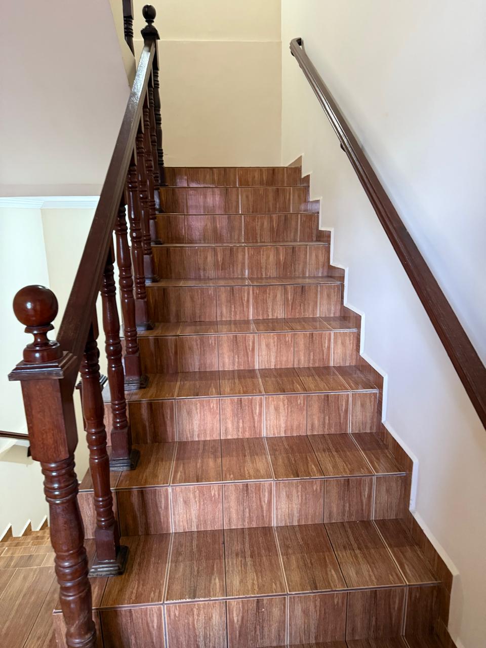 Sobrado com Ponto Comercial à Venda – 280 m² – Excelente Localização – R$ 615.000,00