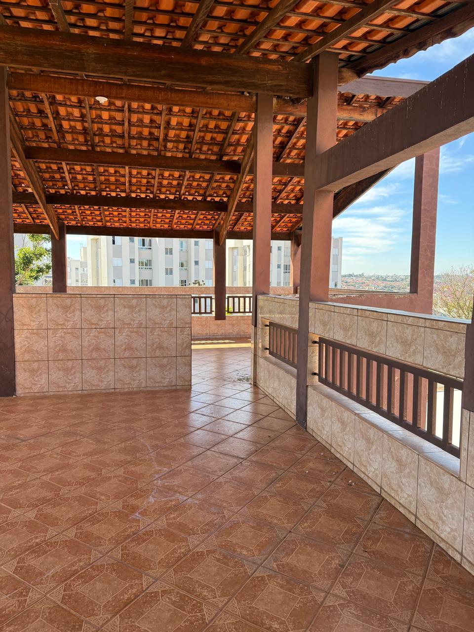 Sobrado com Ponto Comercial à Venda – 280 m² – Excelente Localização – R$ 615.000,00