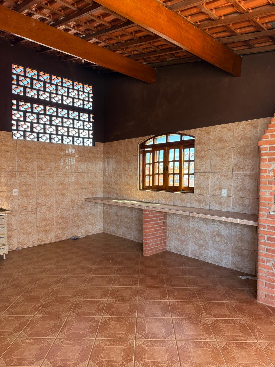 Sobrado com Ponto Comercial à Venda – 280 m² – Excelente Localização – R$ 615.000,00