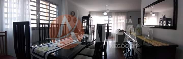 Casa à venda com 4 quartos, 250m² - Foto 5