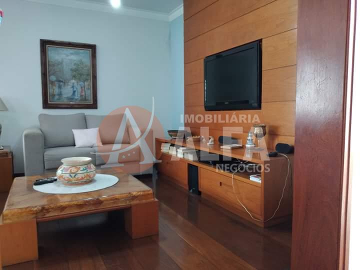 Casa à venda com 4 quartos, 250m² - Foto 17