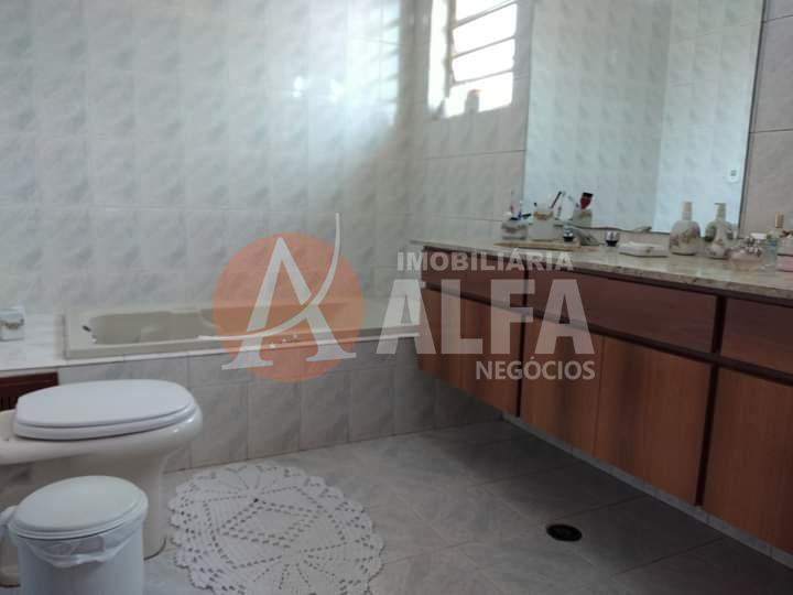 Casa à venda com 4 quartos, 250m² - Foto 24