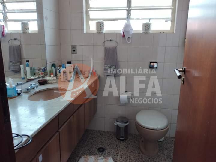 Casa à venda com 4 quartos, 250m² - Foto 27