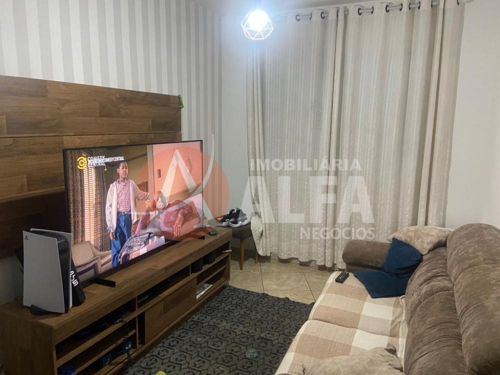 Casa à venda com 2 quartos, 74m² - Foto 2