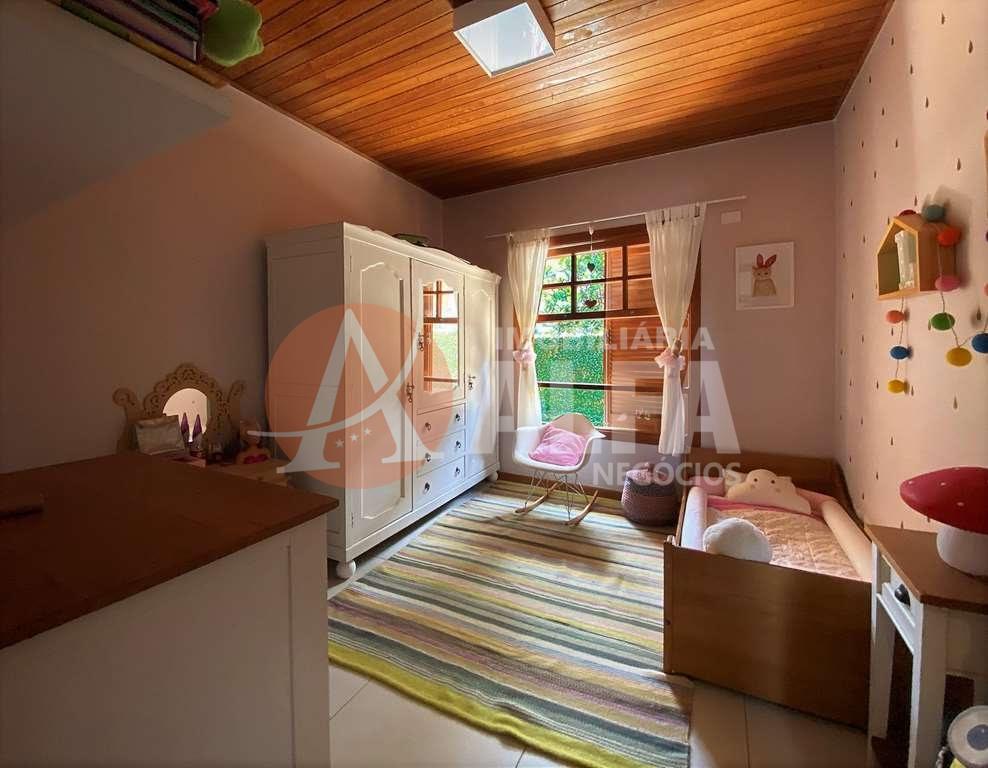 Casa à venda com 4 quartos, 250m² - Foto 33