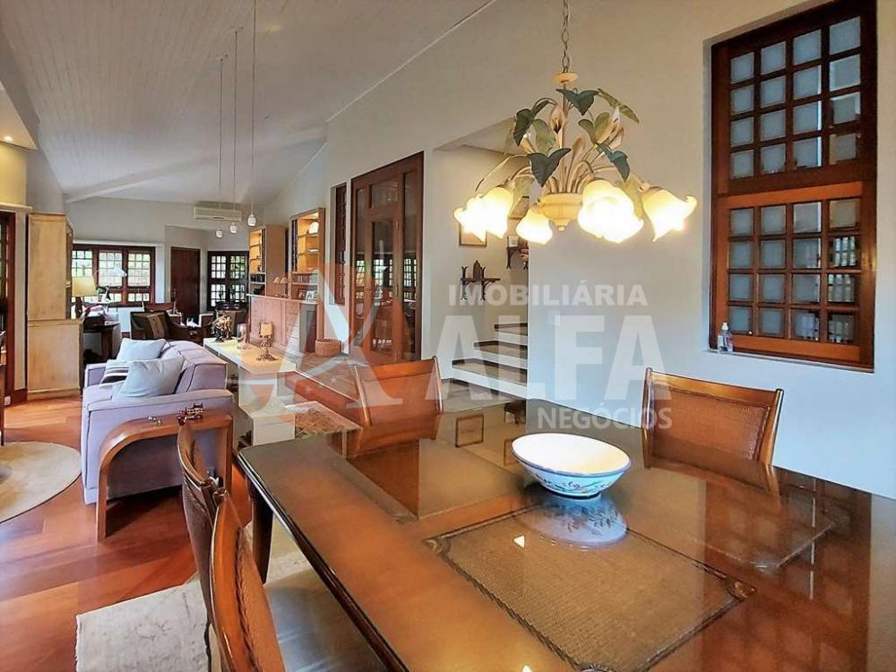 Casa à venda com 4 quartos, 421m² - Foto 12