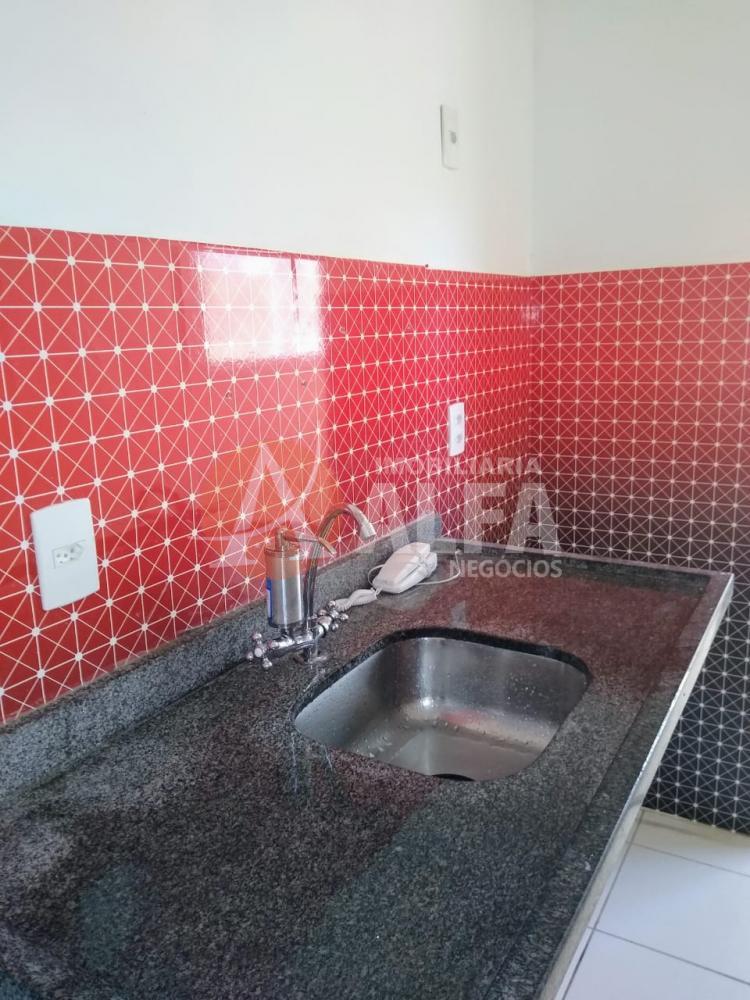 Apartamento à venda com 2 quartos, 45m² - Foto 2