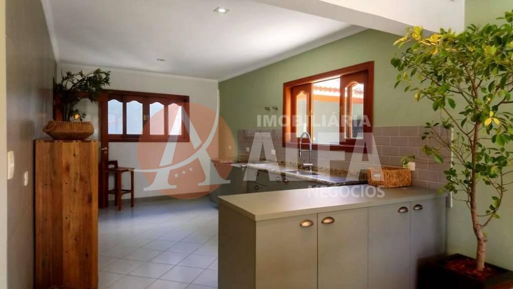 Casa à venda com 3 quartos, 320m² - Foto 8