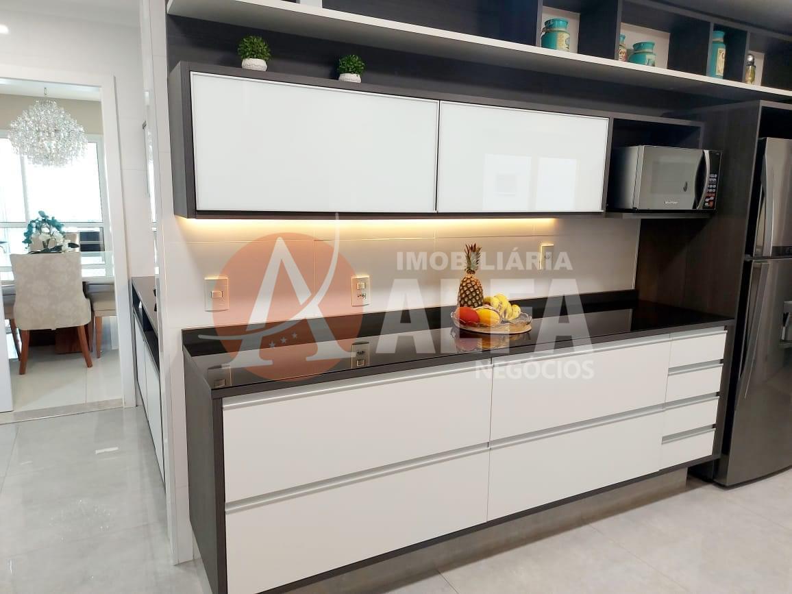 Apartamento à venda com 3 quartos, 194m² - Foto 19