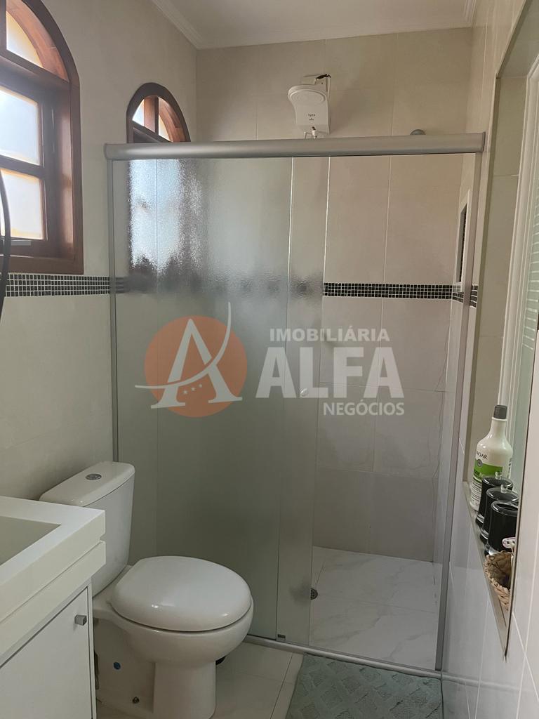 Casa à venda com 4 Dormitórios - Condomínio Dom Henrique III - Cotia / SP