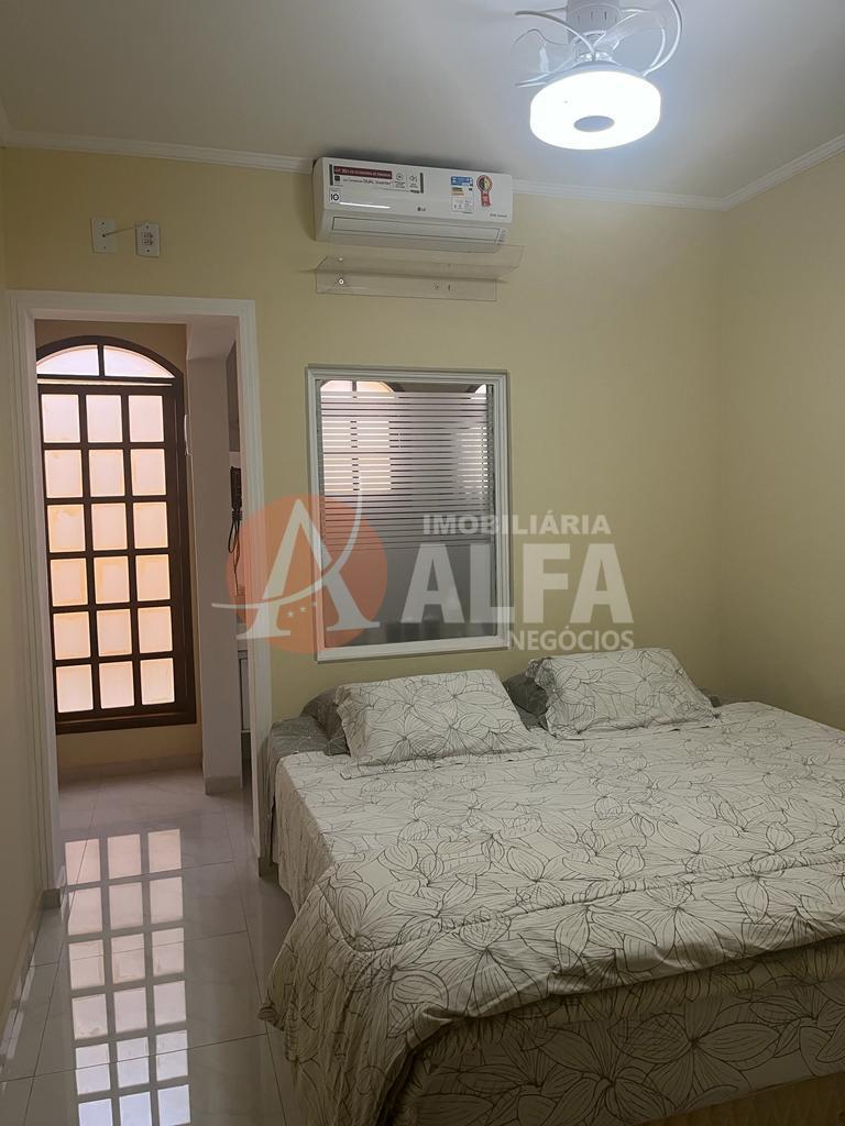 Casa à venda com 4 Dormitórios - Condomínio Dom Henrique III - Cotia / SP