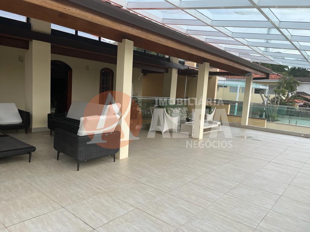 Casa à venda com 4 Dormitórios - Condomínio Dom Henrique III - Cotia / SP