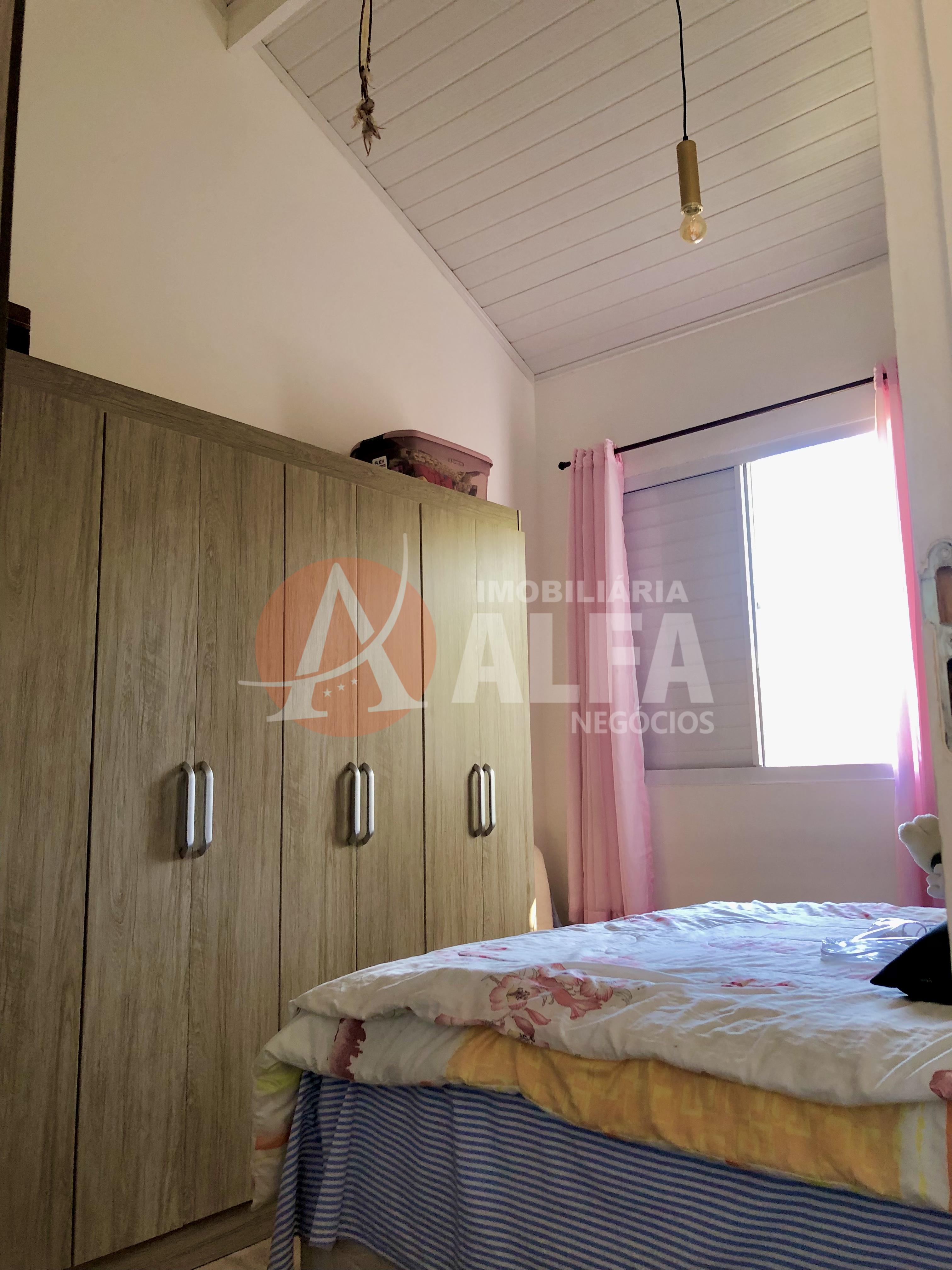 Casa à venda com 3 quartos, 90m² - Foto 11