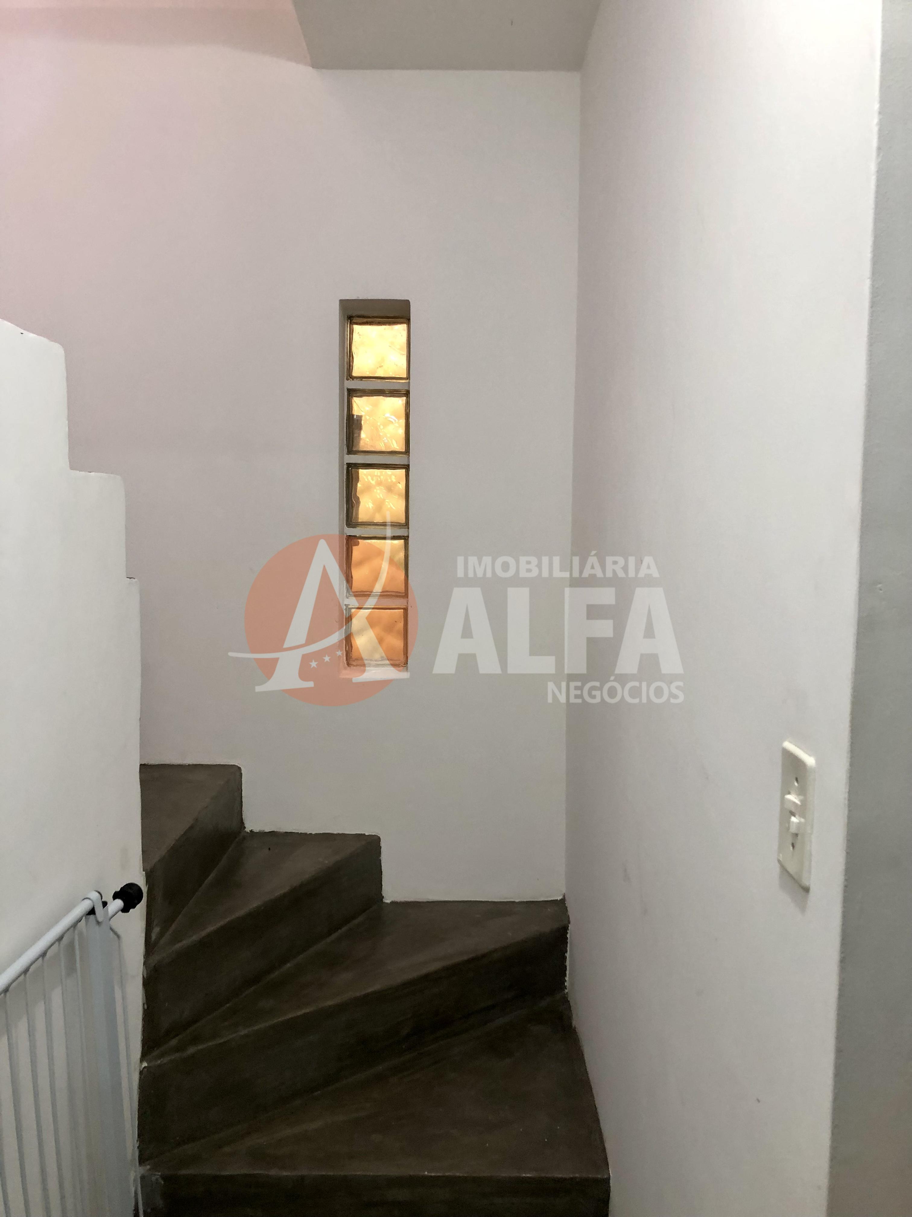 Casa à venda com 3 quartos, 90m² - Foto 12