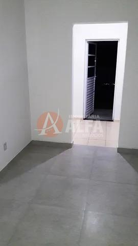 Casa à venda com 2 quartos, 70m² - Foto 14