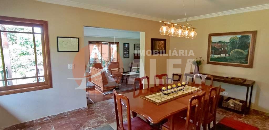 Casa à venda com 3 quartos, 330m² - Foto 6