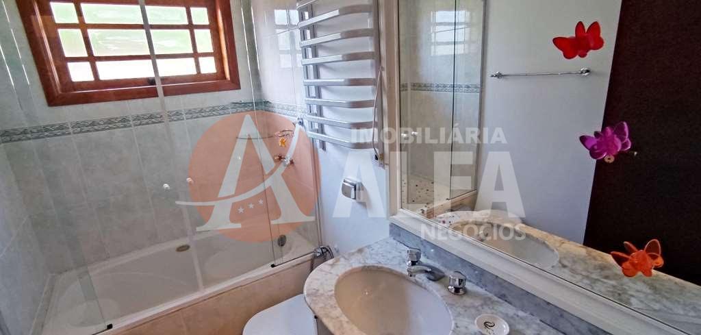 Casa à venda com 3 quartos, 330m² - Foto 19