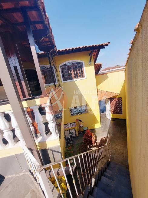 Casa à venda com 4 quartos, 175m² - Foto 26