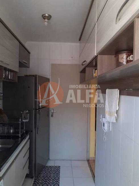 Apartamento à venda com 2 quartos, 64m² - Foto 7