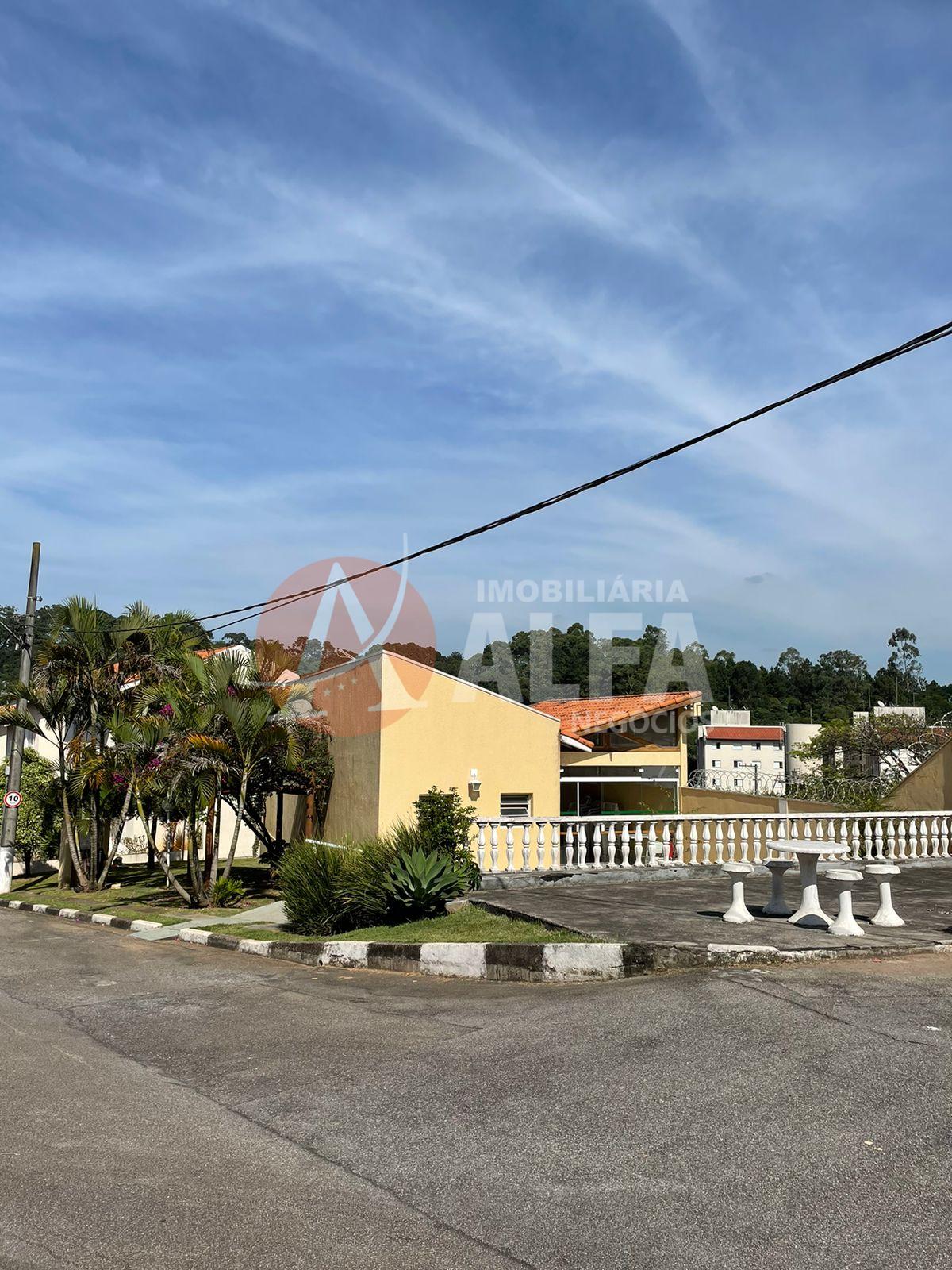 Casa com 2 Dormitórios - Condomínio Residencial Villas da Granja I - Cotia - SP