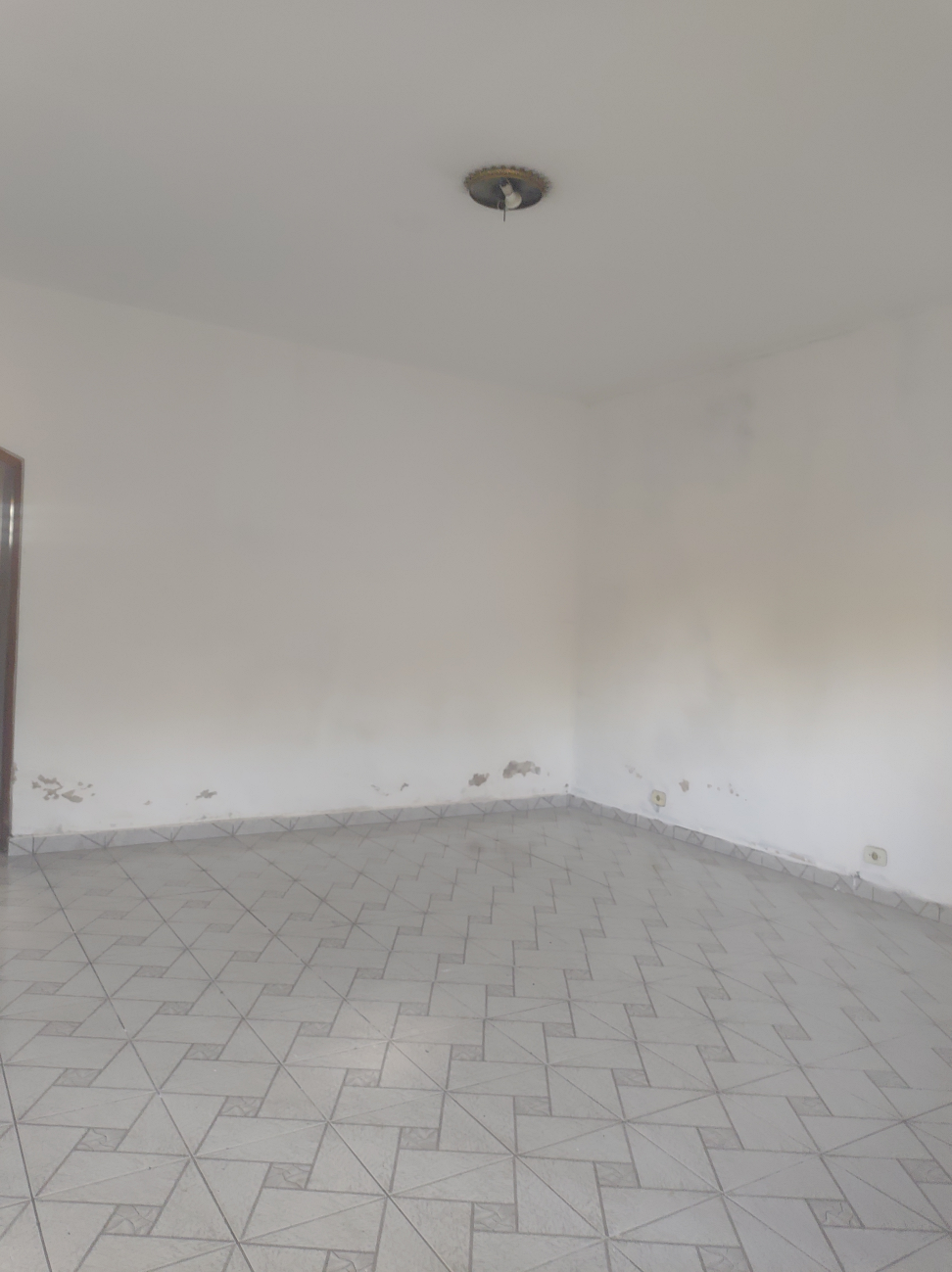 Casa para alugar com 2 quartos, 40m² - Foto 5